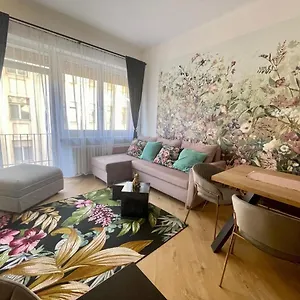  Apartment Hollan I 3bdr I 2bathr I Freeparking